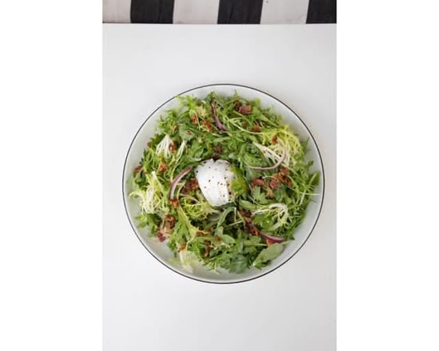 Salad Lyonnaise.